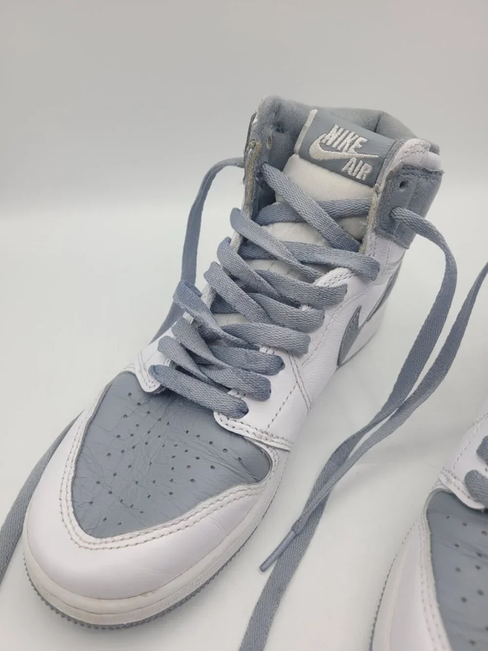 Nike Air Jordan 1 Retro High OG Shoes Youth Size 5.5Y Gray Stealth 575441-037